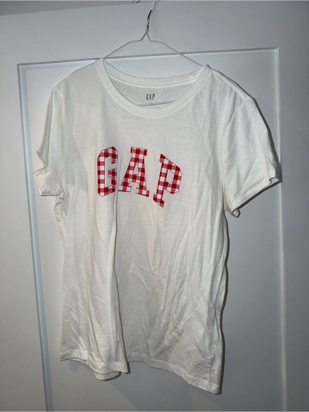 GAP White Women’s Tee with Red Gingham Logo